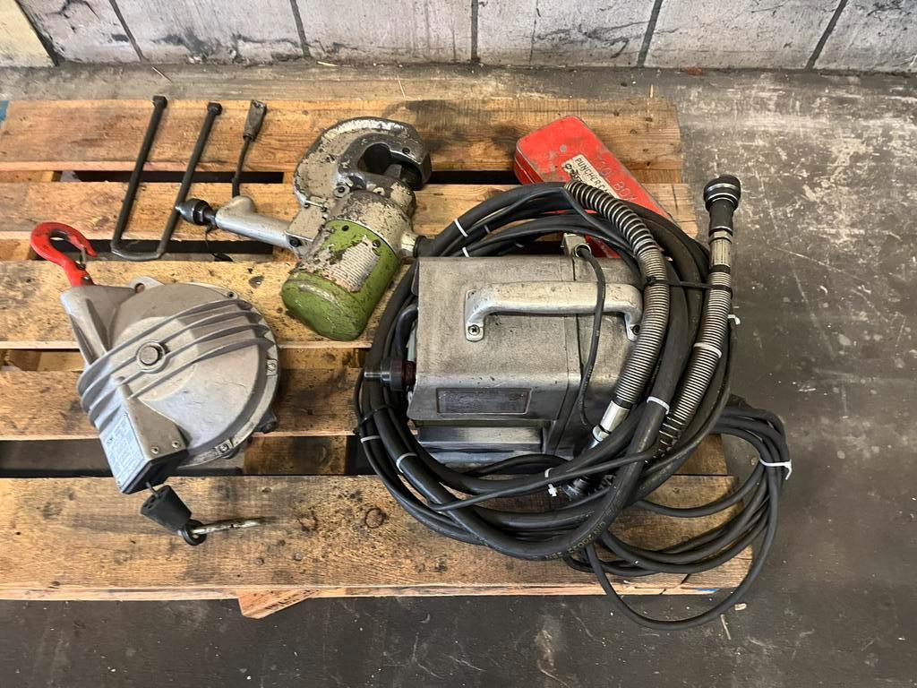 Handpons Nito met hydraulische unit en balancer, Ophalen of Verzenden, Zo goed als nieuw