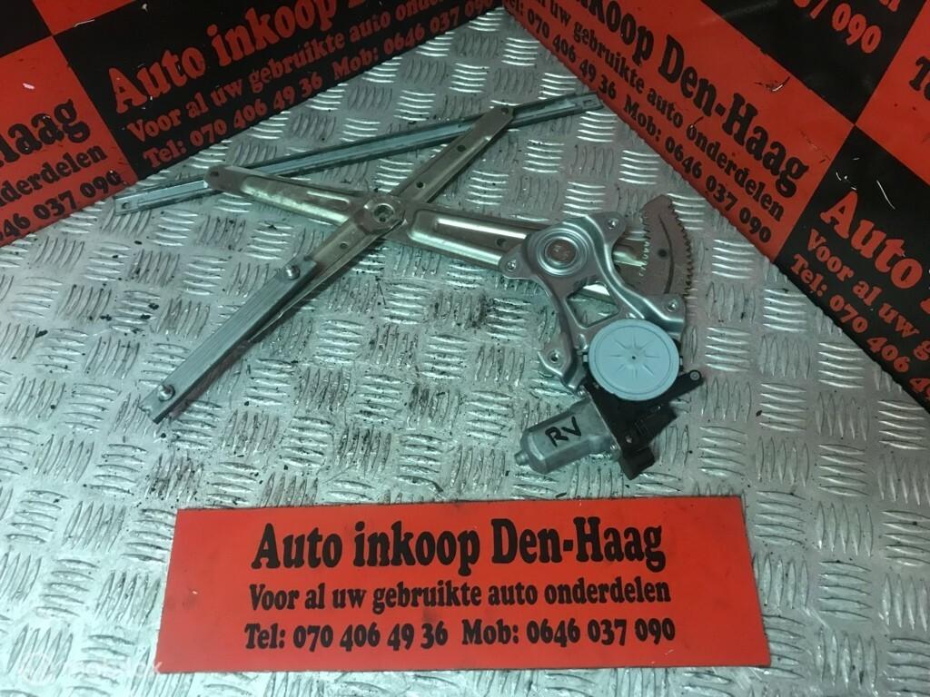 Subaru Justy ('07-'10) 5-DRS Elec.raammechanisme Rechtsvoor, Ophalen of Verzenden, Gebruikt, Subaru