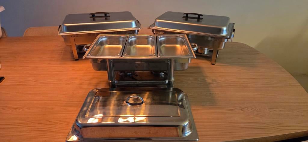 Te huur: 7 Chafing Dishes / Warmhoud Bakken, Huis en Inrichting, Keuken | Keukenbenodigdheden, Ophalen, Zo goed als nieuw