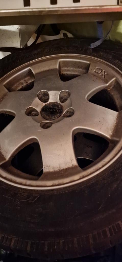 Volvo XC Wielen met Winterbanden, Ophalen, Gebruikt