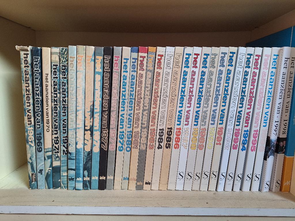 Het aanzien van, Boeken, Overige gebieden, Zo goed als nieuw, Meerdere auteurs, Ophalen
