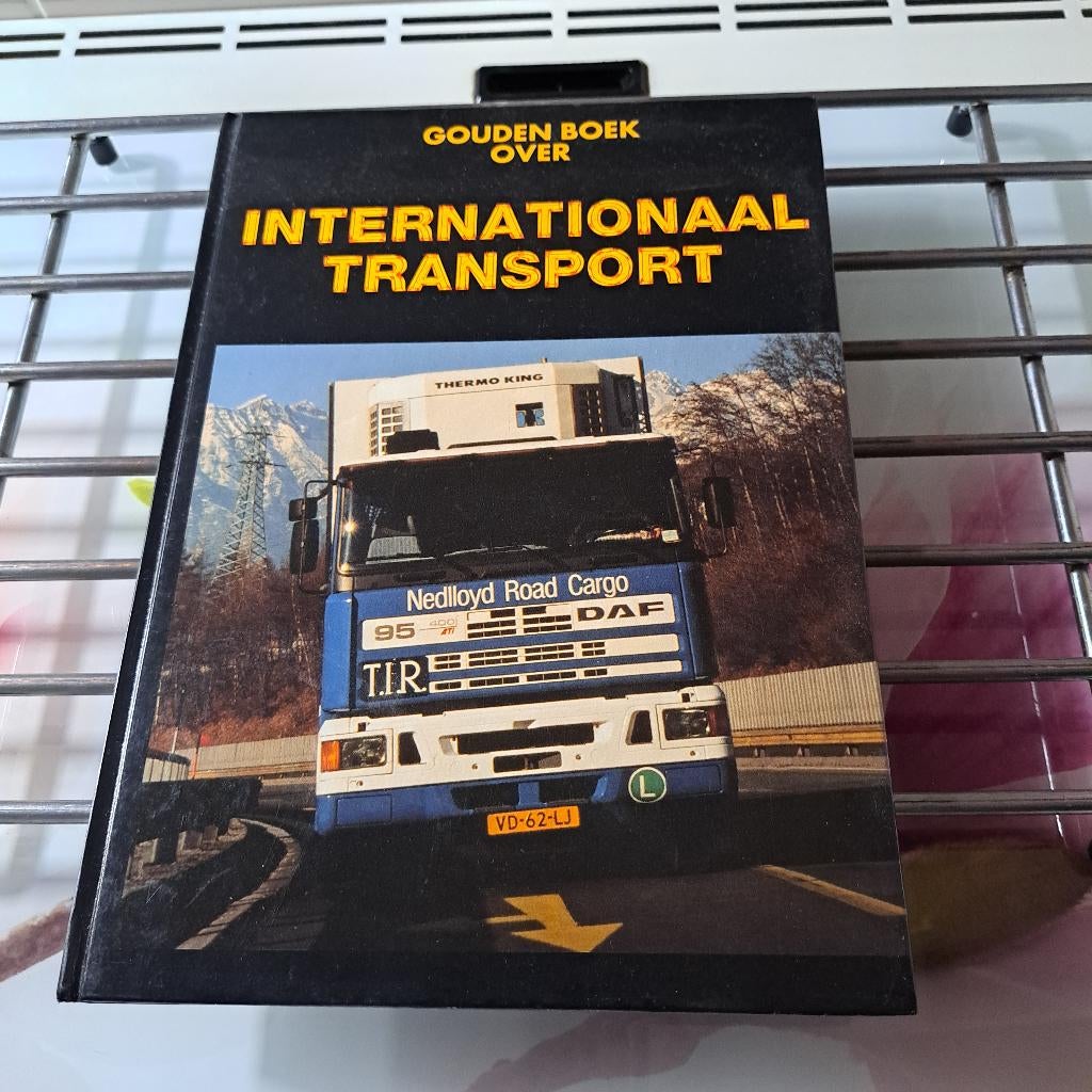 gouden boek transport, Boeken, Ophalen of Verzenden, Zo goed als nieuw, Algemeen