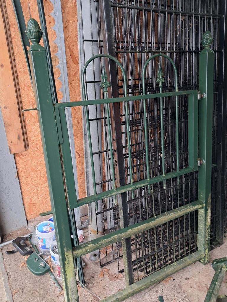 Sierpoort  in frame, Ophalen, Zo goed als nieuw, IJzer