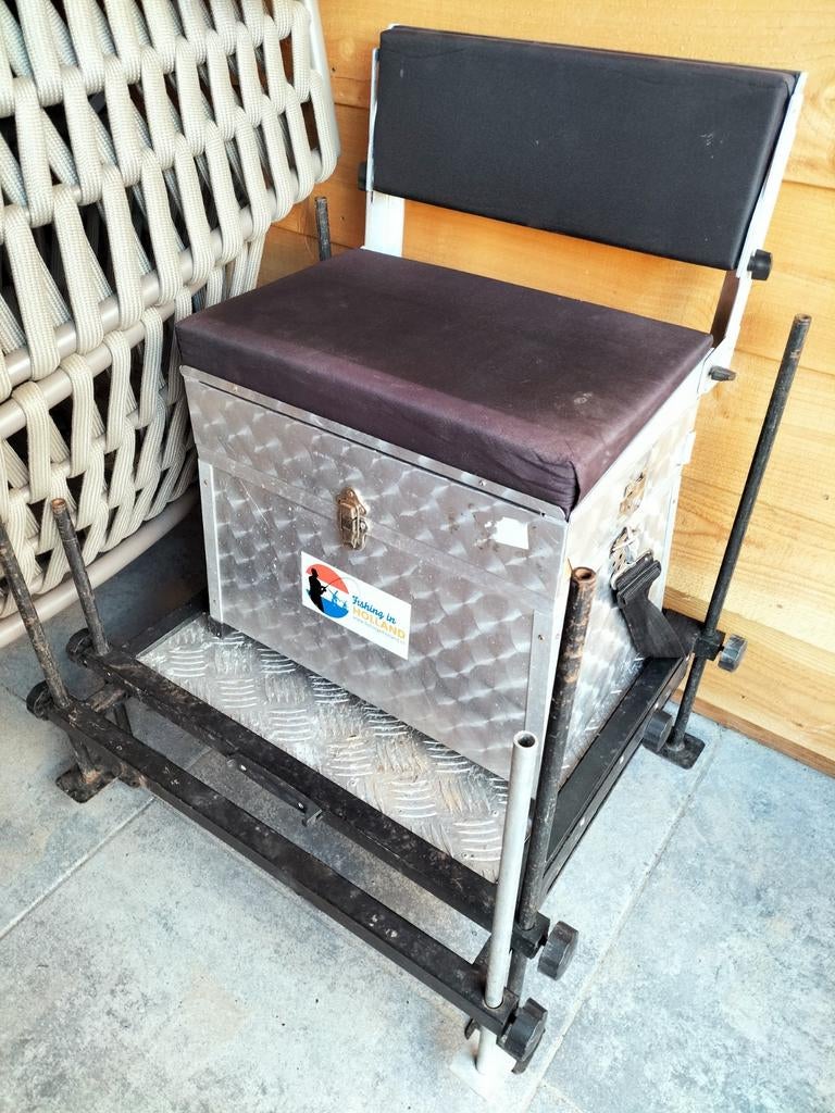 Viskoffer met plateau en accessoires, Watersport en Boten, Ophalen, Gebruikt, Overige typen