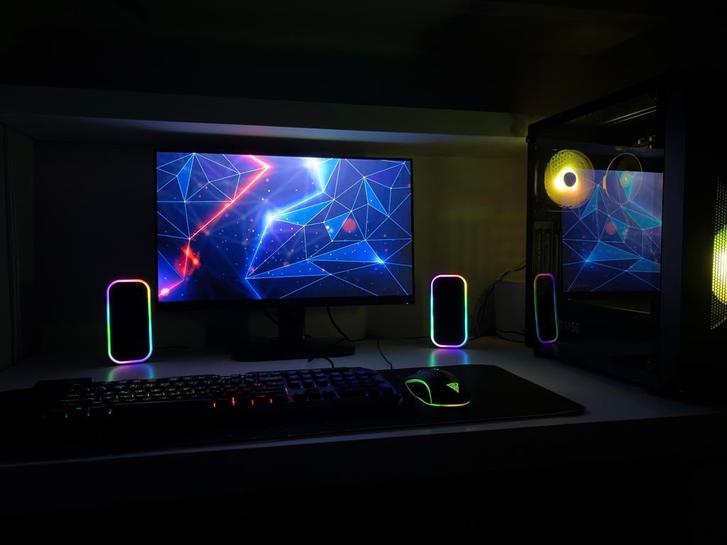 Complete gaming PC set Ryzen 5 + monitor + RGB, Computers en Software, Desktop Pc's, Ophalen, Met monitor, Zo goed als nieuw, Gaming