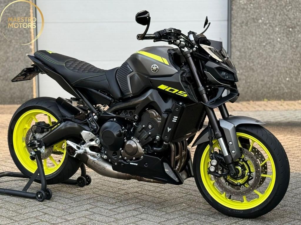 Yamaha MT09 Night Fluo Akrapovic Titanium ABS BOMVOL OPTIES!, Motoren, Motoren | Yamaha, Bedrijf, Naked bike, meer dan 35 kW, 3 cilinders