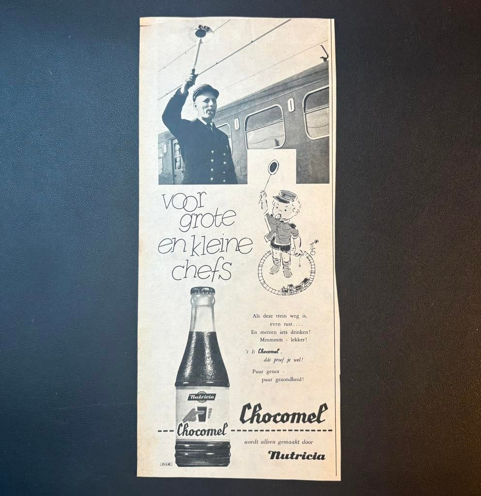 Advertentie Nutricia chocomel met conducteur (1958), Verzamelen, Ophalen of Verzenden, Gebruikt, Trein
