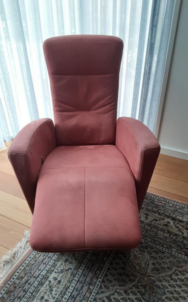 Fijne relaxfauteuil Maat M, gasveer, handverstelb.rugleuning, Ophalen, Minder dan 75 cm, Zo goed als nieuw, Stof