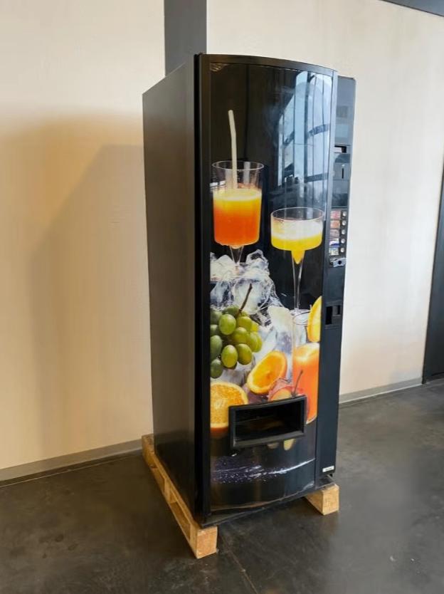 Vendo 5 selecties drankautomaat | Vendingmachine refurbished, Ophalen, Gebruikt, Vending Master, Info@vendingmaster.nl