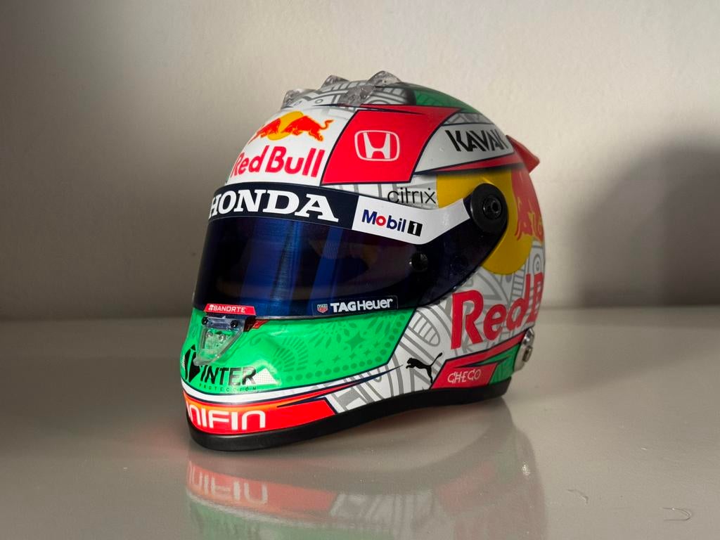 Helm Sergio Perez 2022 GP Mexico 2021 schaal 1:2, Verzenden, Zo goed als nieuw, Formule 1