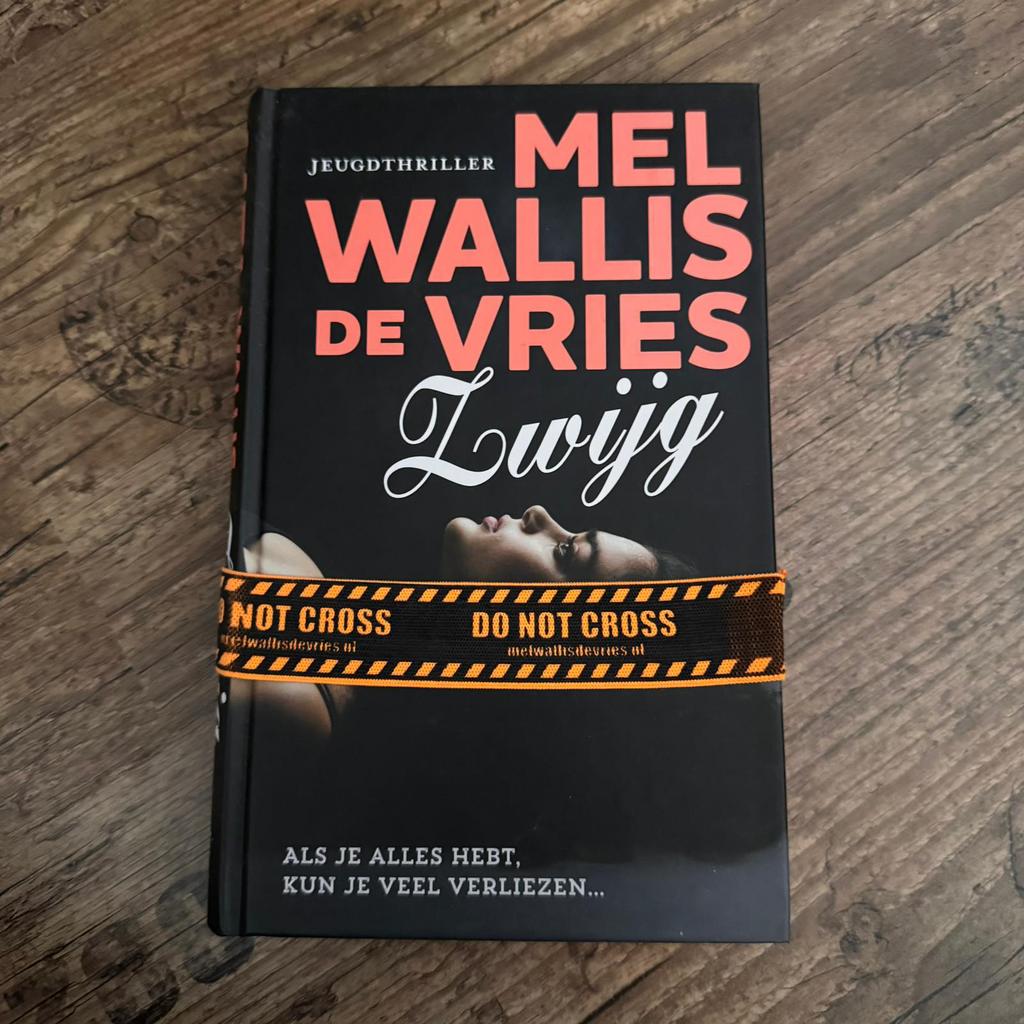 Boek me wallis de Vries, Boeken, Ophalen of Verzenden, Zo goed als nieuw