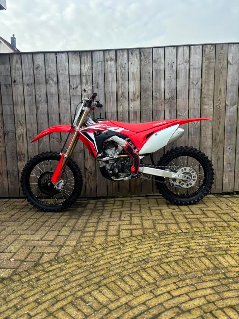 Honda CRF 250R 2021  16,6 uur oud topstaat!, 250 cc, Particulier, Crossmotor, 1 cilinder