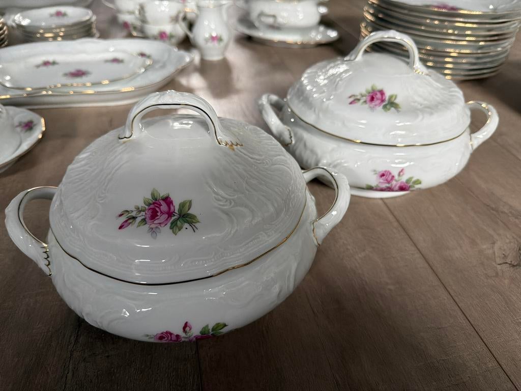 2x Rosenthal Sanssouci Soepterrine - Rozen & Goudrand, Huis en Inrichting, Keuken | Servies, Ophalen, Gebruikt, Overige typen