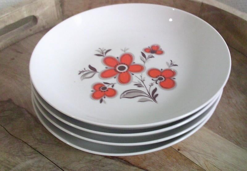 VINTAGE 4 kleine borden schaaltjes arzberg schumann jaren 70, Gebruikt, Ophalen of Verzenden, Bord(en), Overige stijlen