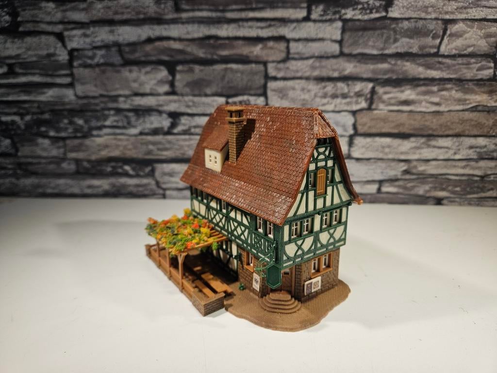 Vakwerkhuis Duits Gasthof N spoor modeltrein 1:160, Overige merken, Gebruikt, Gelijkstroom of Wisselstroom, Brug, Tunnel of Gebouw