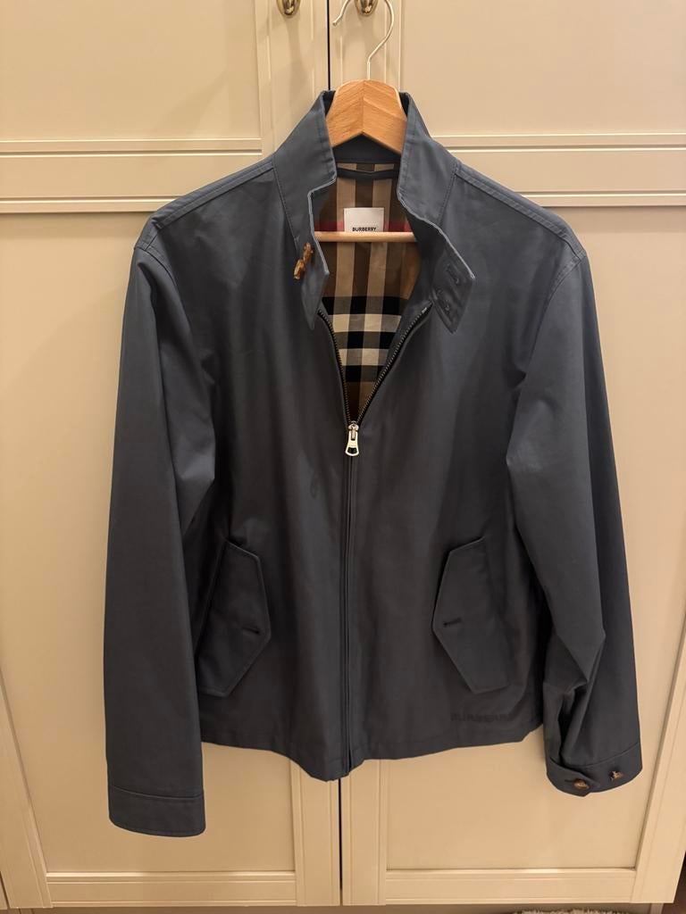 Nieuwe originele Burberry jas maat 50-M - ongedragen!, Ophalen of Verzenden, Zo goed als nieuw, Maat 48/50 (M), Blauw
