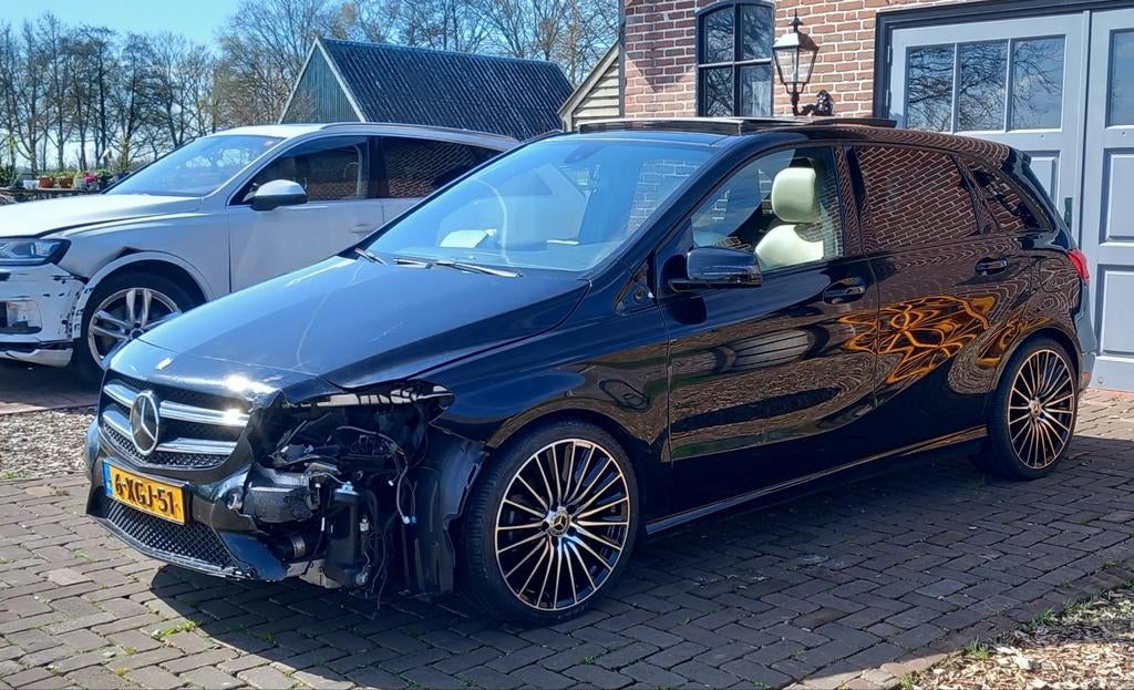 Mercedes B Klasse Panoramadak  Automaat, Auto diversen, Schadeauto's, Mercedes-Benz, Automaat, Benzine, Overige carrosserieën