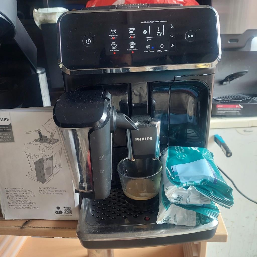 Te koop Philips latte go koffiemachine, Witgoed en Apparatuur, Koffiezetapparaten, Gebruikt, Koffiemachine, Ophalen of Verzenden