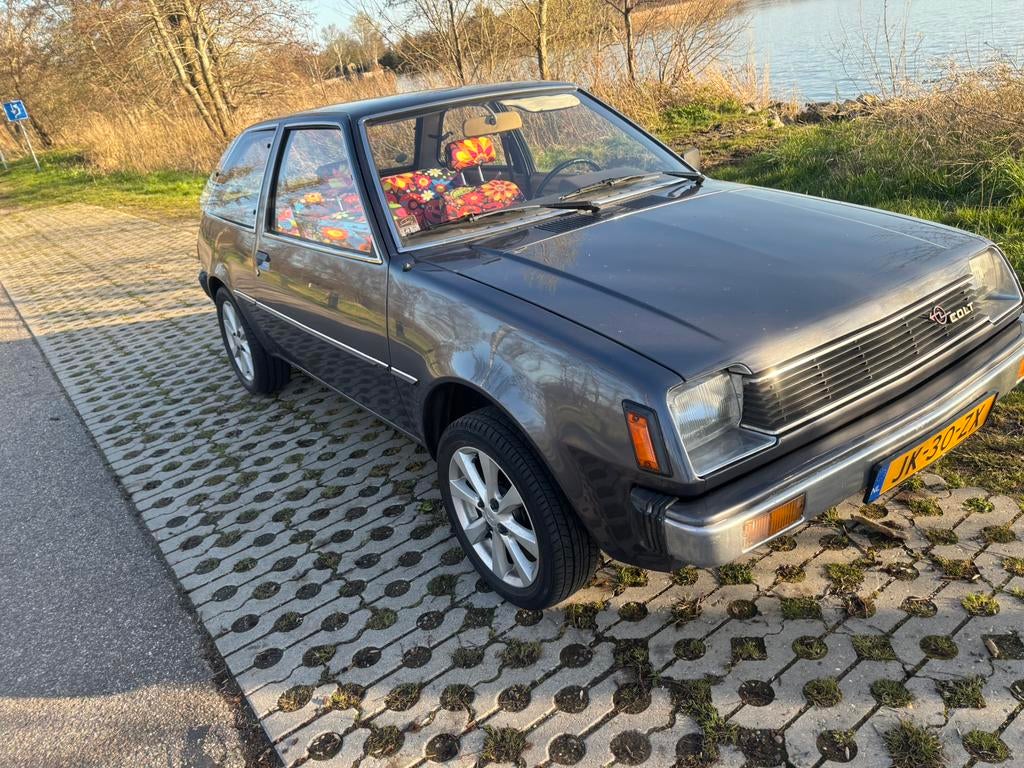 Mitsubishi Colt 1.2 GL AUT 1983 Beige, Auto's, Automaat, 54 pk, 4 cilinders, 1244 cc
