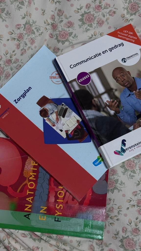 Verzorgende ig boeken, Boeken, Ophalen, Zo goed als nieuw, Overige niveaus