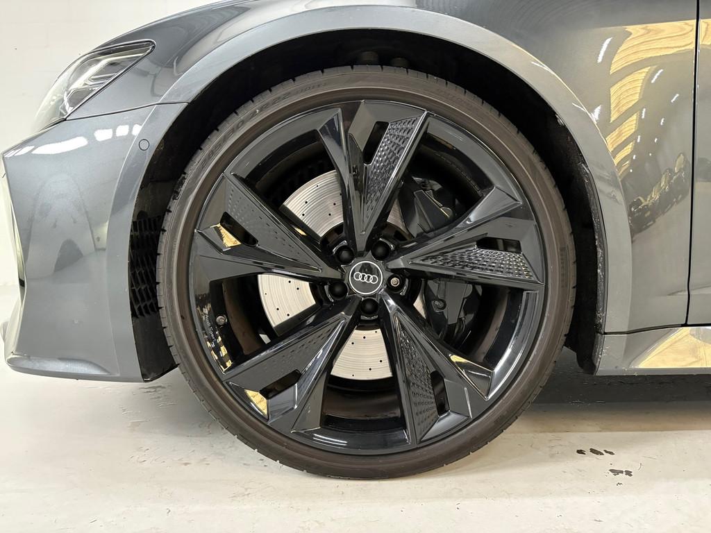 Audi RS 6 quattro PANO, 4WS, Carbon (Fabrieks garantie tot 2, Automaat, Gebruikt, Zwart, 600 pk