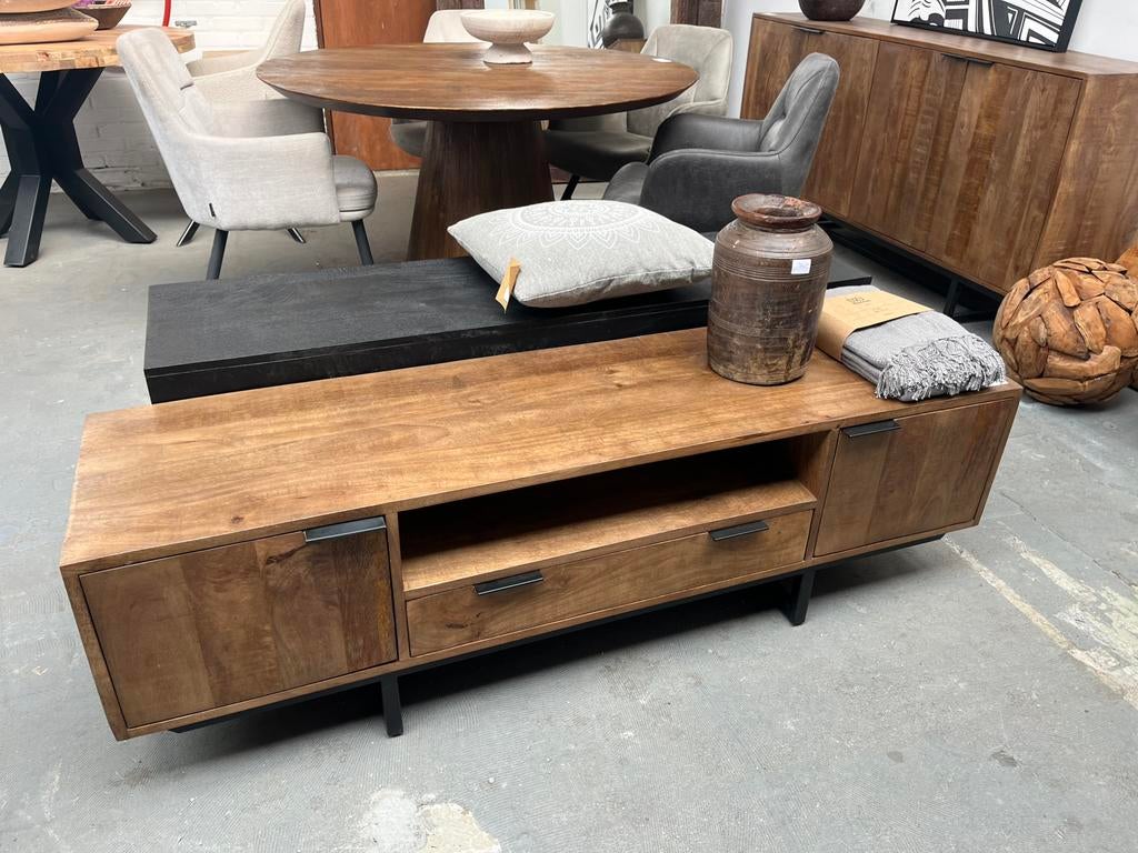 Magazijn leegverkoop tv meubel Nieuw mangohout Valdez actie, Nieuw, Ophalen of Verzenden, Info@wkhome.nl, Argonweg 20 Amersfoort