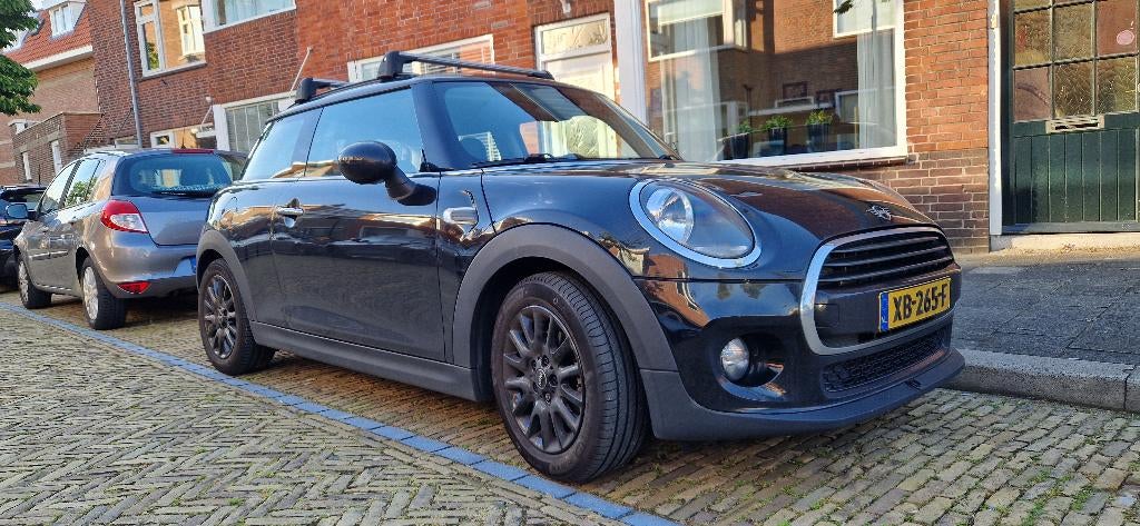 Mini 3-deurs (f56) 1.5 136pk 2018 Zwart, Auto's, Voorwielaandrijving, Euro 6, 4 stoelen, Origineel Nederlands