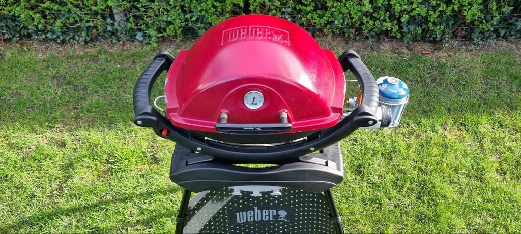 Weber gas bbq ( Q120/ Q100) met onderstel., Tuin en Terras, Ophalen, Gebruikt, Weber