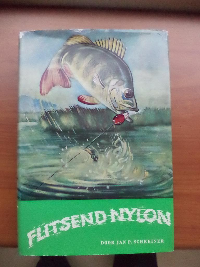 Jan Schreiner, FLITSEND NYLON, met mooie stofomslag, 8e druk, Boeken, Ophalen of Verzenden, Zo goed als nieuw, Watersport en Hengelsport