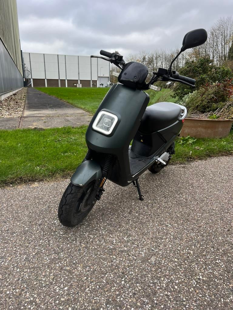 Iva S-4 electrische scooter (diverse onderdelen gebruikt), Ophalen of Verzenden, Gebruikt, Elektrisch, Overige merken