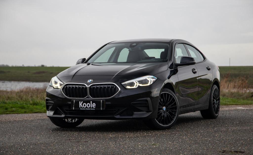 BMW 2-serie Gran Coupé 218i Introduction Edition NAVI / CAR, Gebruikt, Euro 6, 1350 kg, Zwart