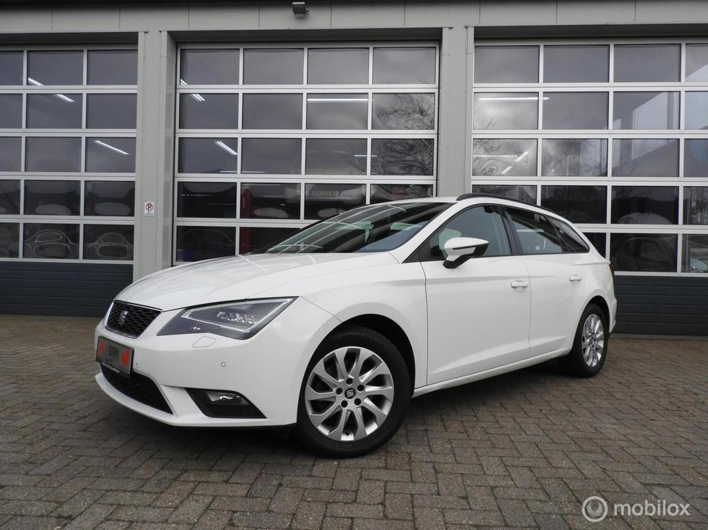 Seat Leon ST 1.2 TSI Style Xenon, Voorwielaandrijving, Stof, Gebruikt, 4 cilinders