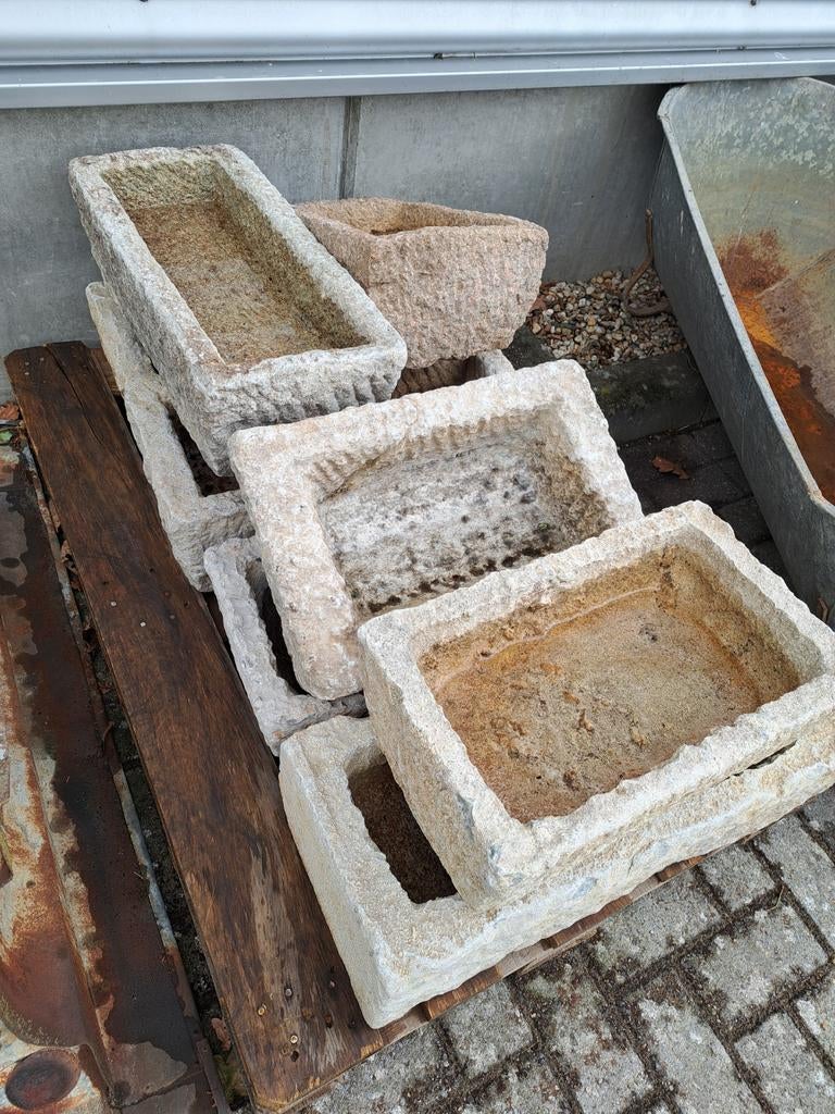 Antieke hardstenen trog - troggen boederij voerbak oud, Ophalen, Gebruikt, Rond, Steen