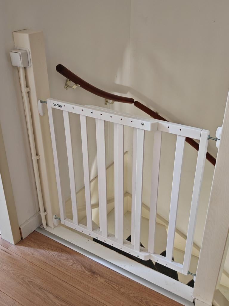 Twee Noma Verstelbare Traphekjes 64cm - 100cm, Kinderen en Baby's, Traphekjes, Ophalen, Gebruikt, 100 tot 115 cm, Schroefhekje