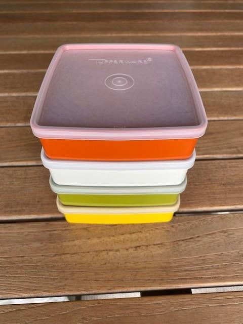 4 vierkante bakjes met deksel - retro - nieuw, Ophalen of Verzenden, Nieuw, Groen, Schaal