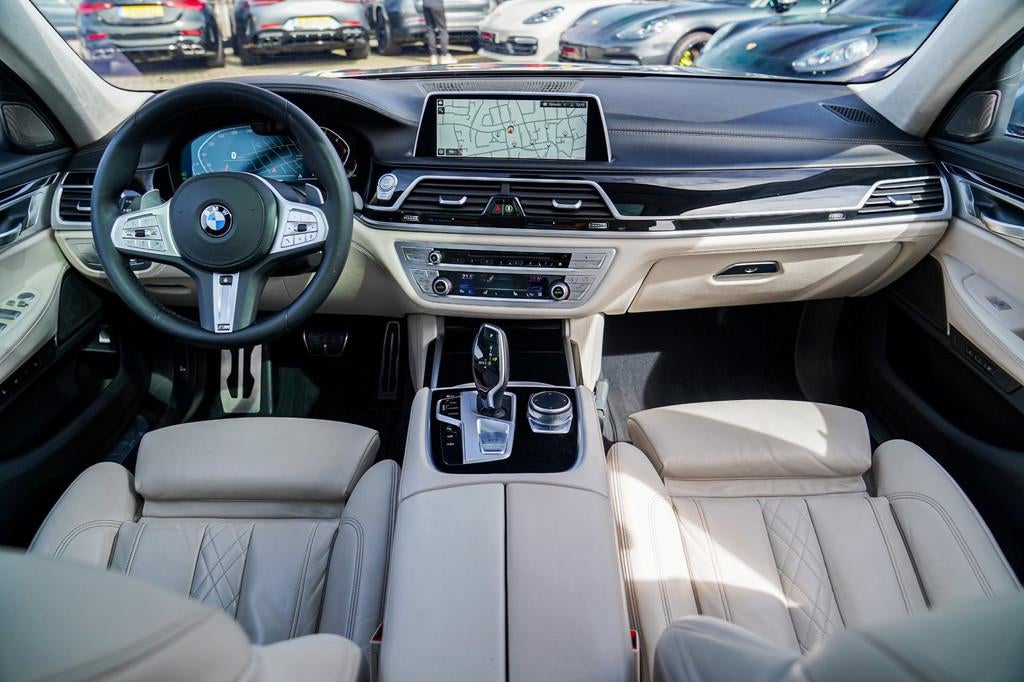 BMW 7-serie 750i xDrive High Executive | Panorama | Luxe Led, Auto's, BMW, Automaat, Gebruikt, 4395 cc, 120 €/maand