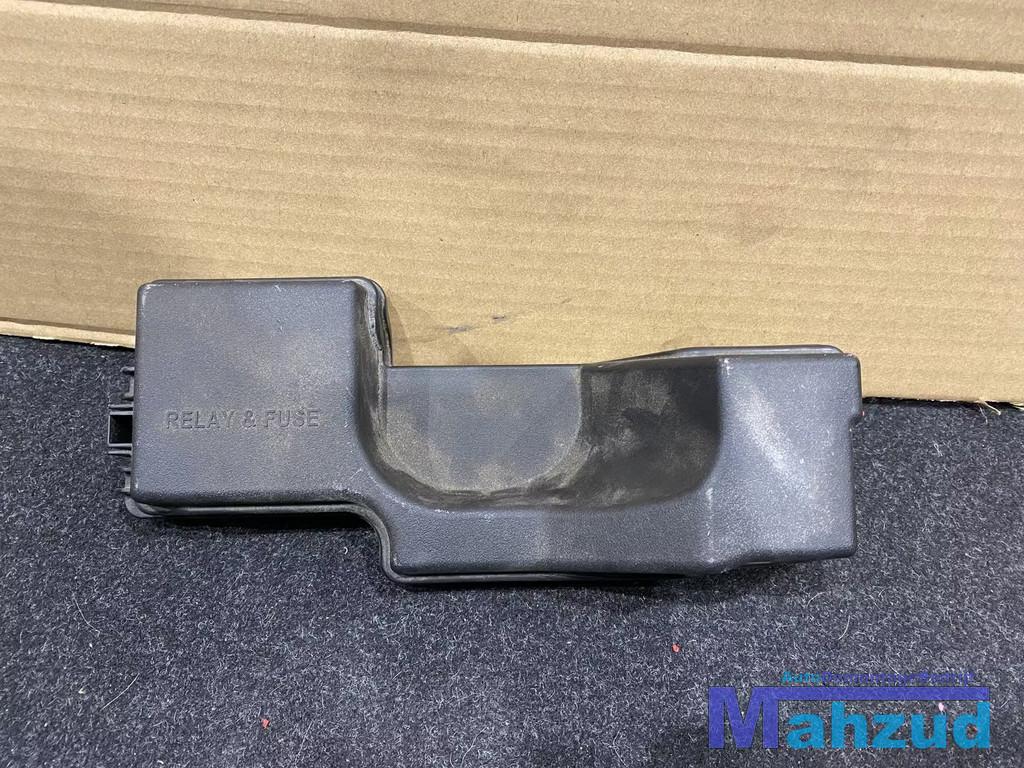 PEUGEOT 108 Zekeringkast deksel kap 2014+, Taurusavenue 1
2132 LS  Hoofddorp, NL, Gebruikt, Contact.group@renault.com, Stellantis N.V.