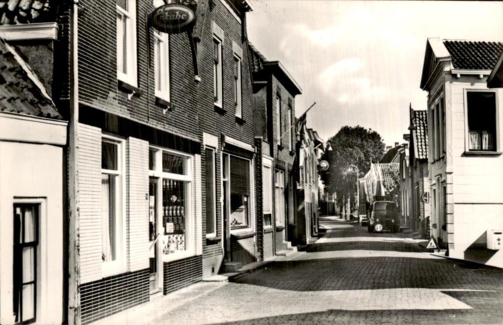 Gouderak - Dorpsstraat - Straatzicht, Ophalen of Verzenden, 1940 tot 1960, Gelopen, Zuid-Holland