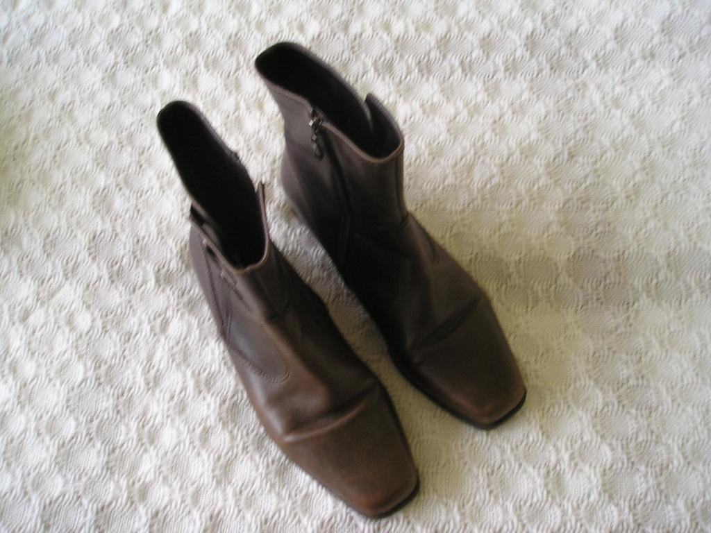 bruine lage leren laarzen Ara maat 7 - maat 41, Kleding | Dames, Schoenen, Ophalen, Bruin, Lage of Enkellaarzen, Zo goed als nieuw