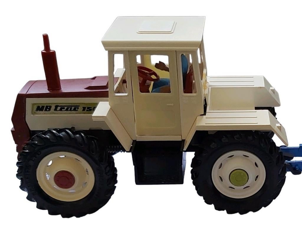 Britains 9597 witte mb trac 1500, Hobby en Vrije tijd, Ophalen of Verzenden, Zo goed als nieuw, Tractor of Landbouw, Britains