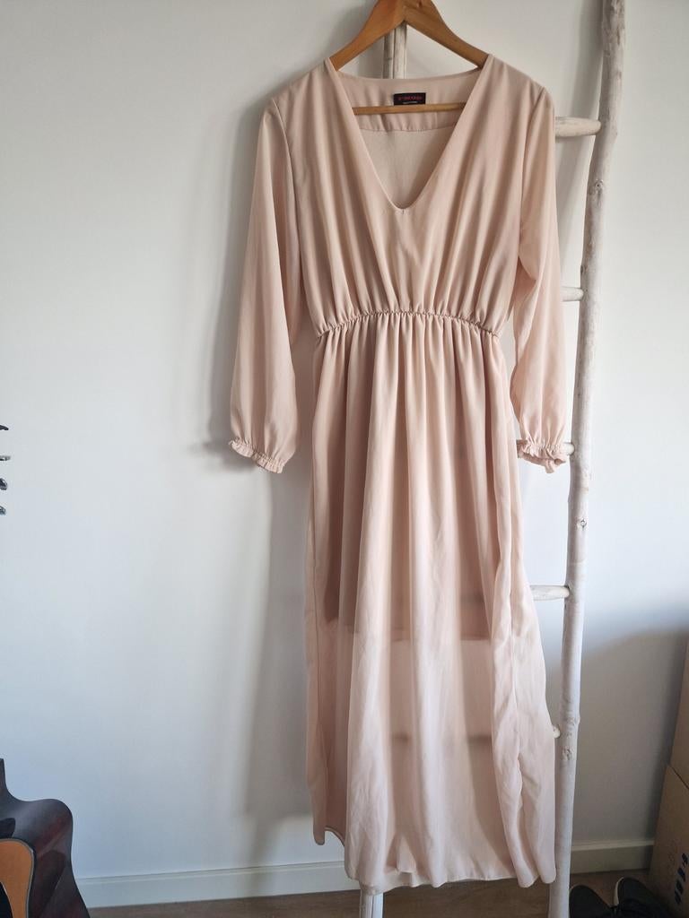 Beige zwangerschapsjurk voor fotoshoot, Maat 38/40 (M), Beige, Ophalen of Verzenden, Zo goed als nieuw