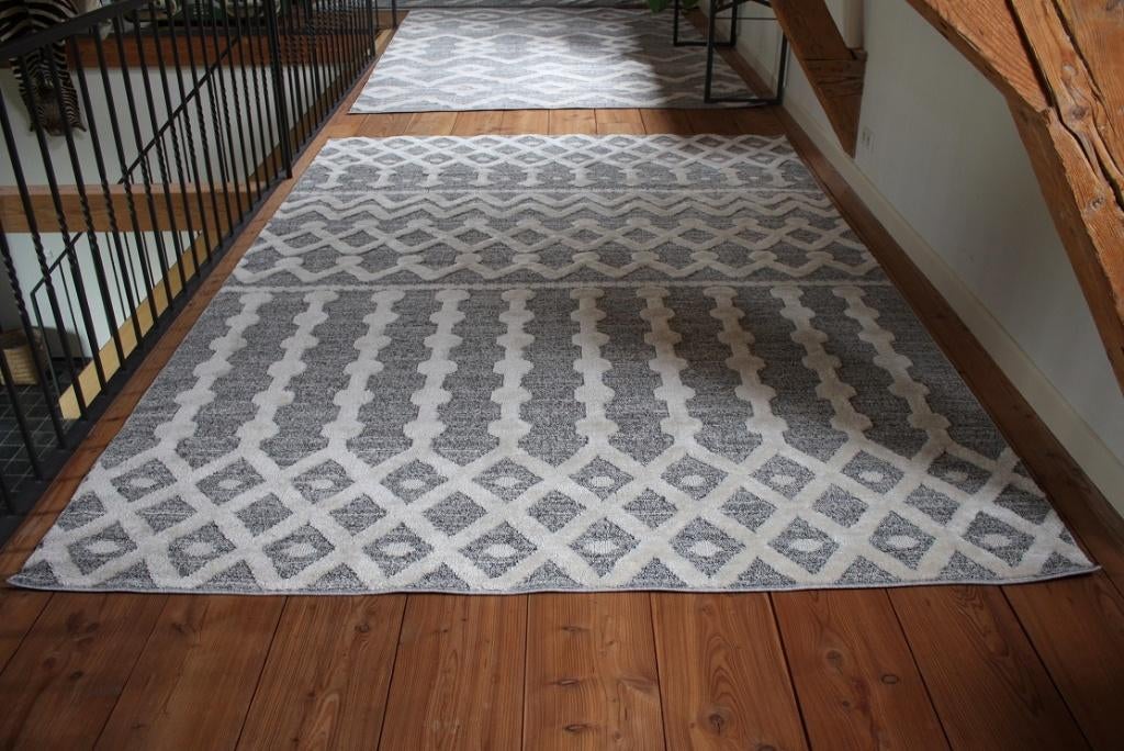 Mooi grijs / wit vloerkleed Pisa Casa 200x 290 cm, Ophalen, 200 cm of meer, Zo goed als nieuw, 200 cm of meer