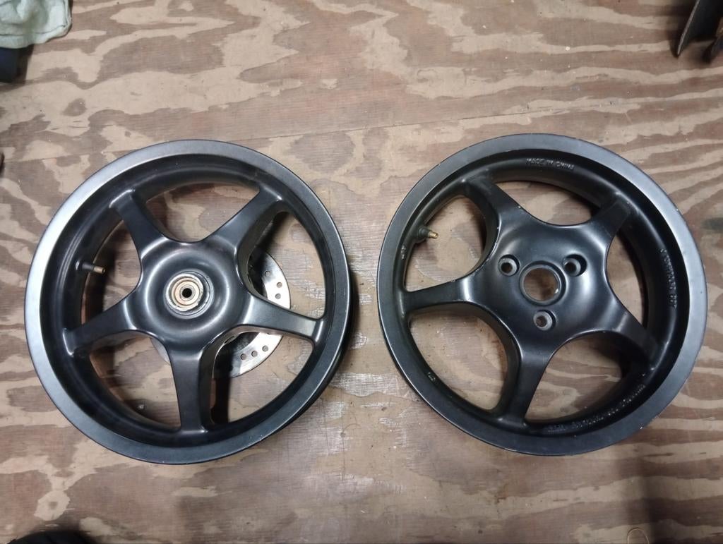 Yamaha Aerox velgen set voor achter met remschijf, Ophalen of Verzenden, Gebruikt, Overige typen, Yamaha