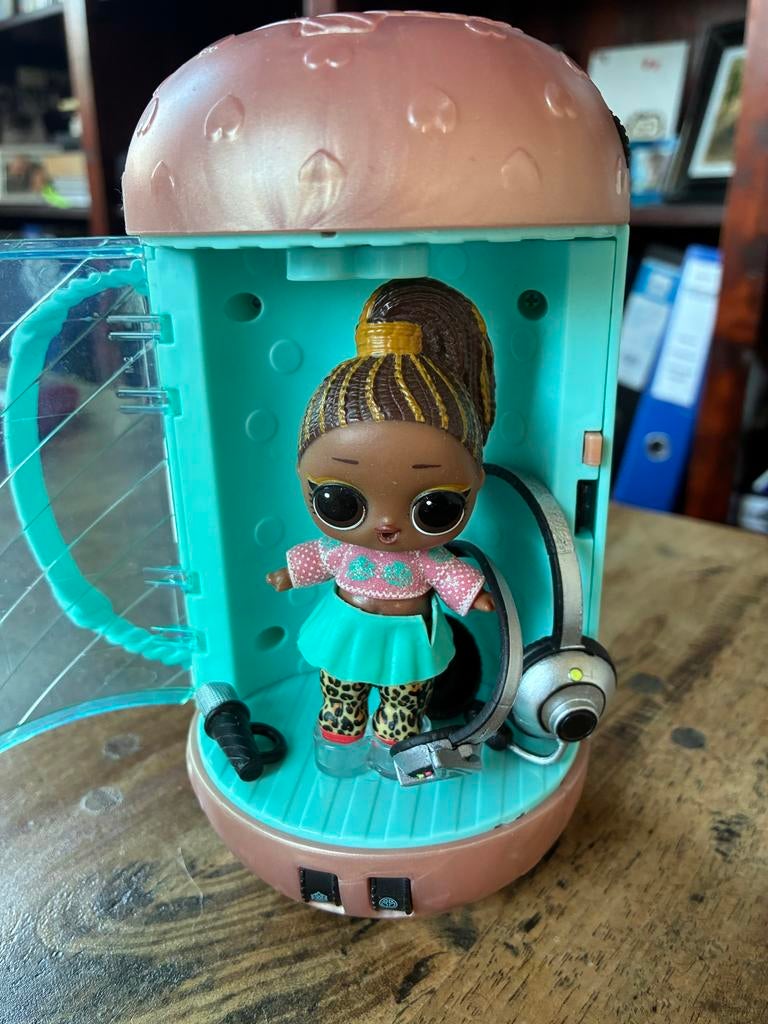 LOL Surprise OMG Remix pop zangeres met accessoires, Ophalen of Verzenden, Zo goed als nieuw, Meisje