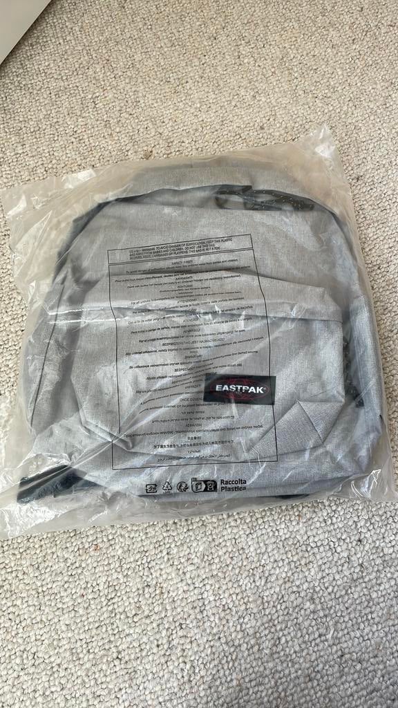 Eastpak day pak’r rugzak schooltas nieuw, Sieraden, Tassen en Uiterlijk, Tassen | Rugtassen, 25 tot 40 cm, Nieuw, Ophalen of Verzenden
