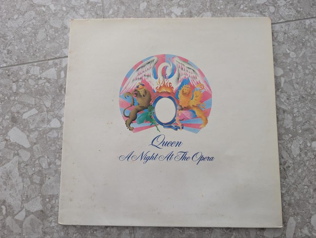 Queen - A Night At The Opera LP, Ophalen, Gebruikt, 12 inch, Gatefold hoes