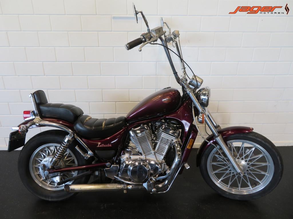 Suzuki VS 700 INTRUDER STOERE CHOPPER! (bj 1987)