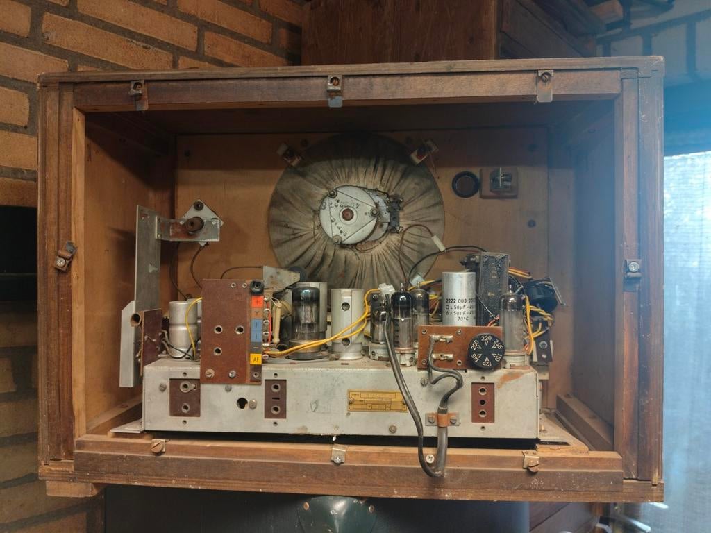 Sloop buizenradio NSF H348A voor onderdelen, Antiek en Kunst, Antiek | Tv's en Audio, Ophalen