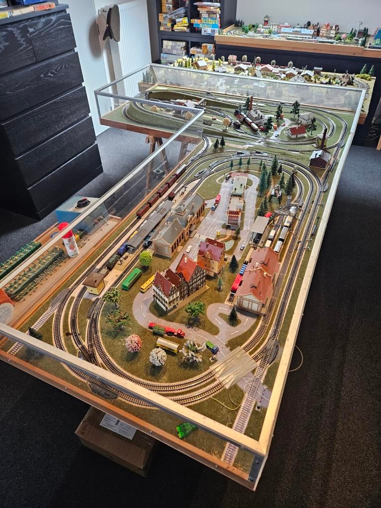 Treinbaan treinplaat toporama N spoor modeltrein 1:160, Hobby en Vrije tijd, Modeltreinen | N-Spoor, Ophalen, Gebruikt, Gelijkstroom
