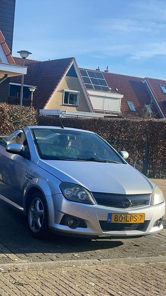 Opel Tigra 1.4 16V Twintop 2006 Grijs, Voorwielaandrijving, Stof, Zwart, 4 cilinders